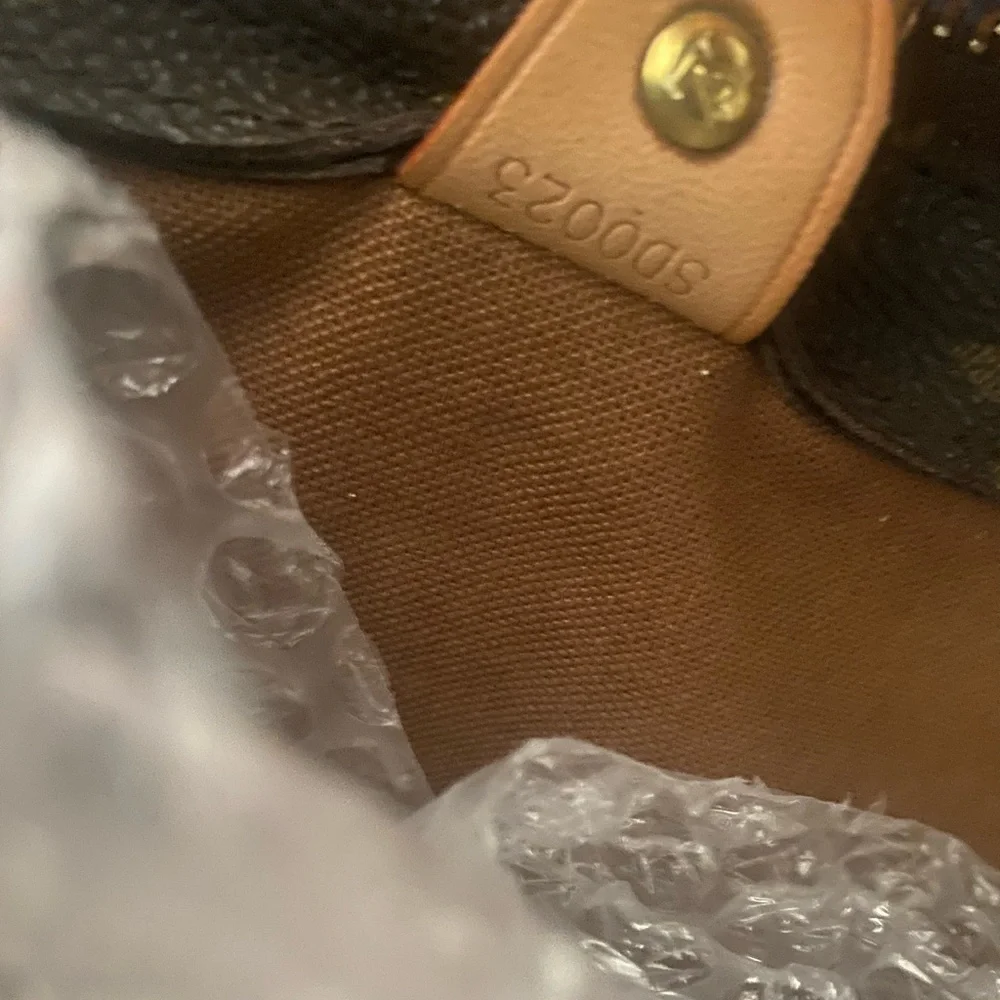 Louis Vuitton Piano Bag - Picture 9 of 9